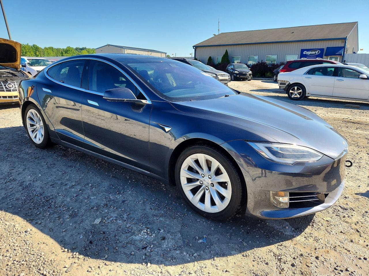 2016 Tesla Model S - Image 4
