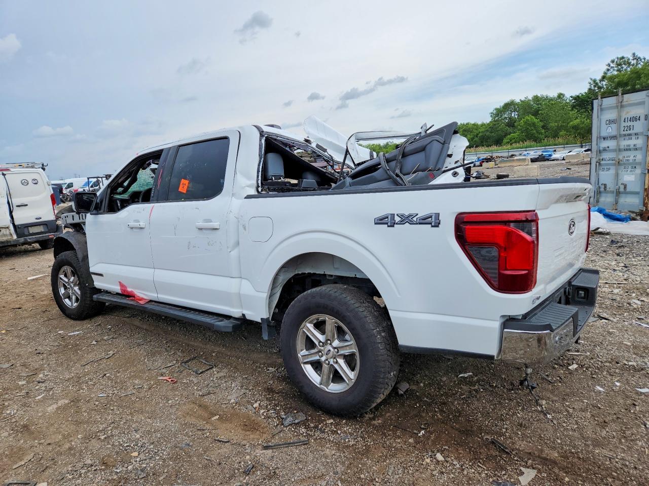 2024 Ford F150 Xlt - Фото 2