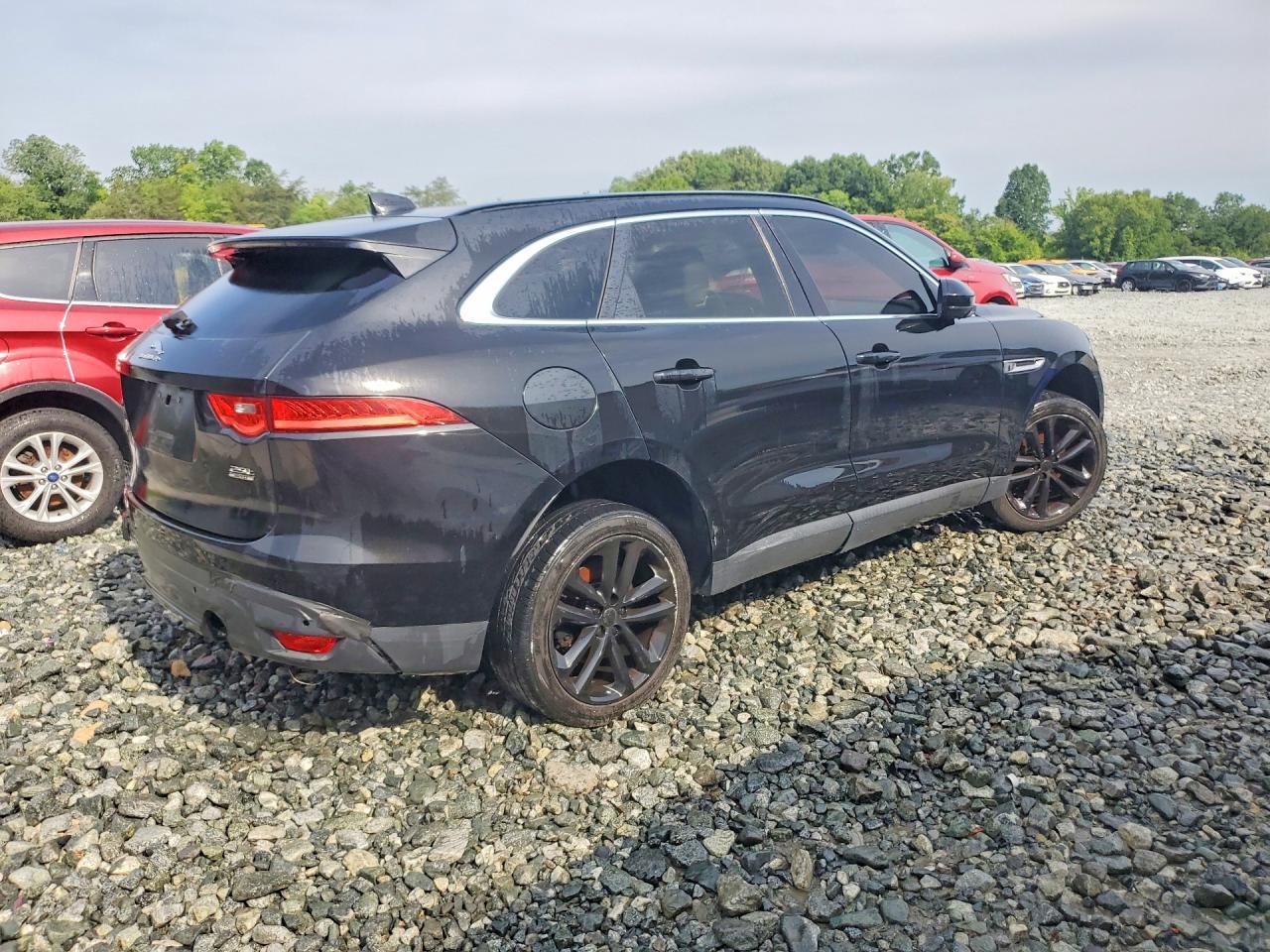 2019 Jaguar F-Pace Premium - Image 3