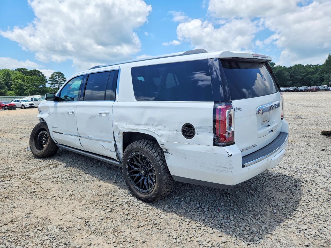 2016 GMC Yukon Xl Denali - Фото 2