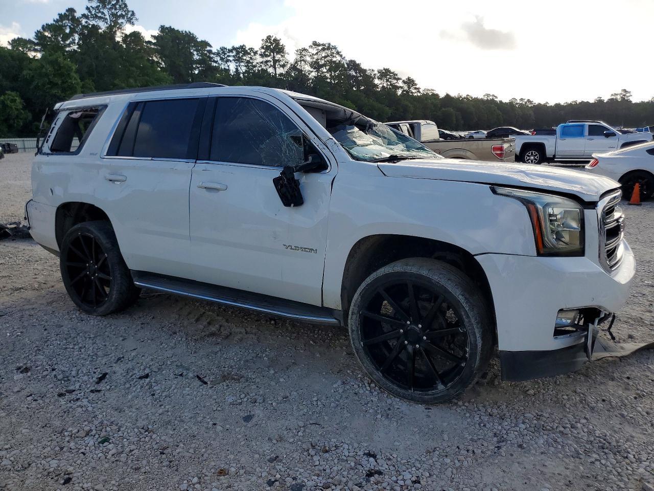 2020 GMC Yukon Slt - Image 4