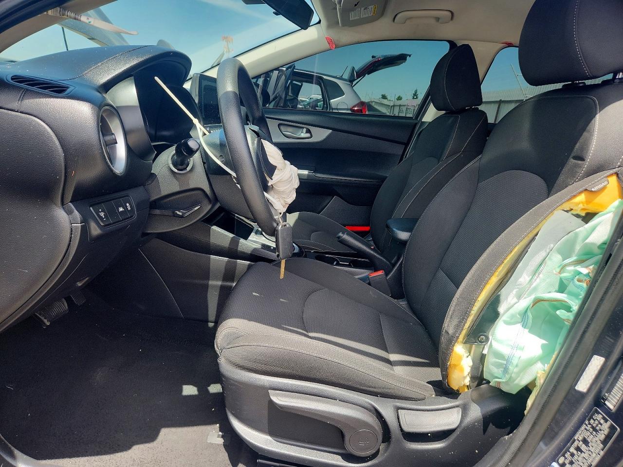 2021 Kia Forte Lxs - Image 7