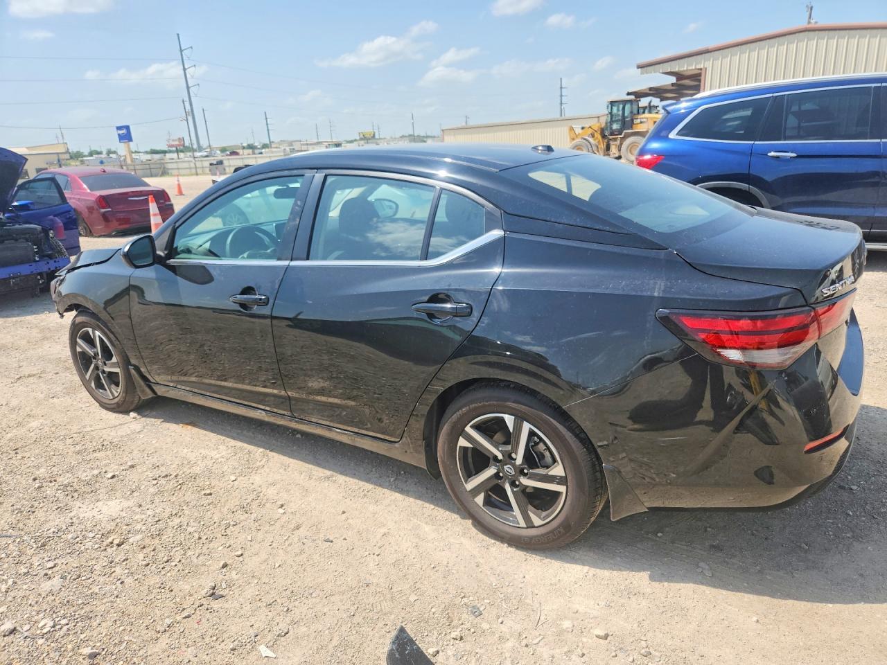 2025 Nissan Sentra Sv - Фото 2