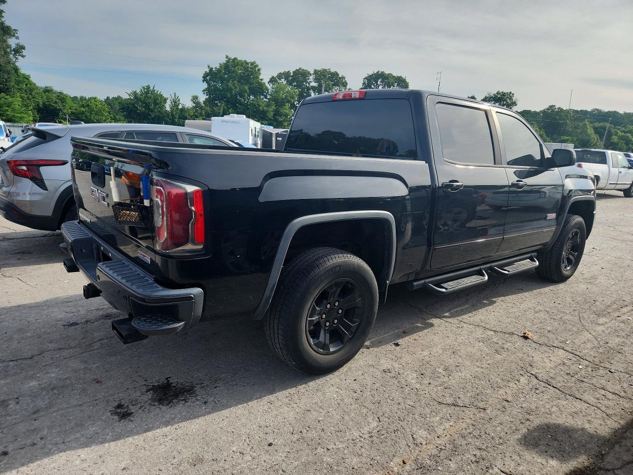 2017 GMC Sierra K1500 Slt - Image 3