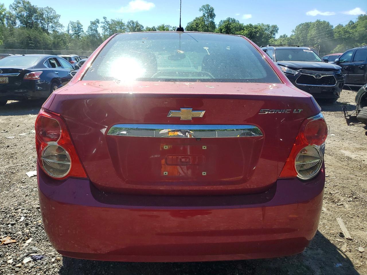 2016 Chevrolet Sonic Lt - Фото 6