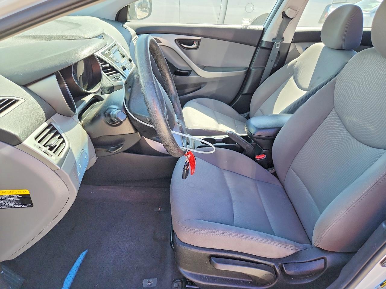 2016 Hyundai Elantra Se - Фото 7