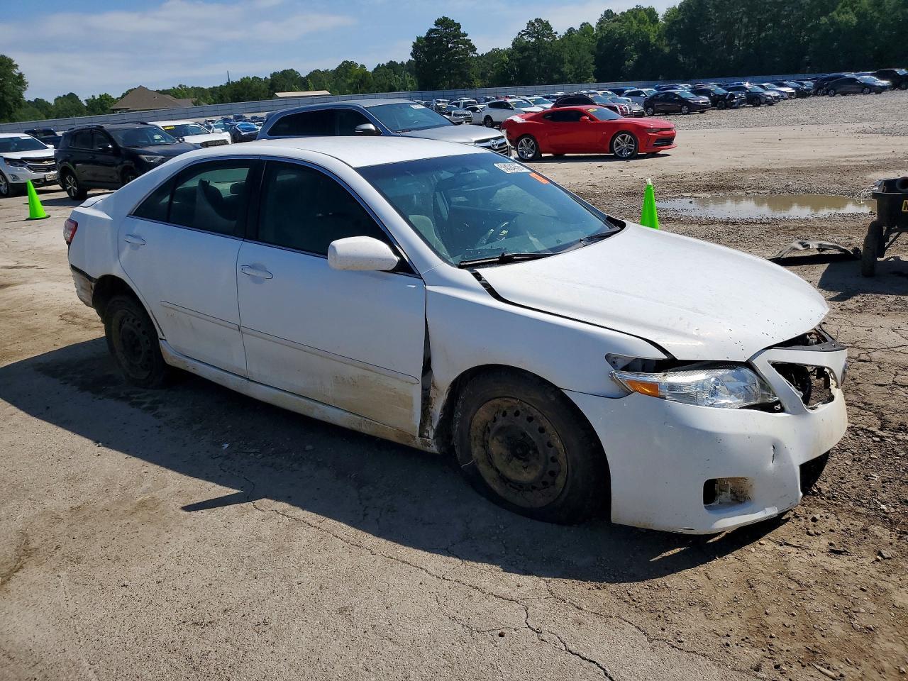 2010 Toyota Camry Base - Фото 4
