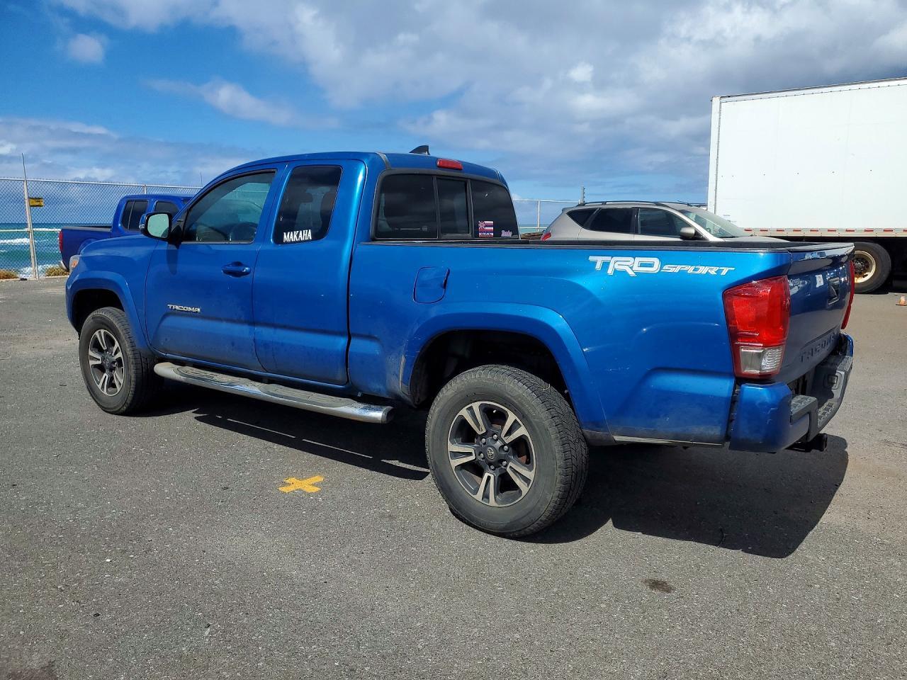 2016 Toyota Tacoma Sr V6 - Фото 2