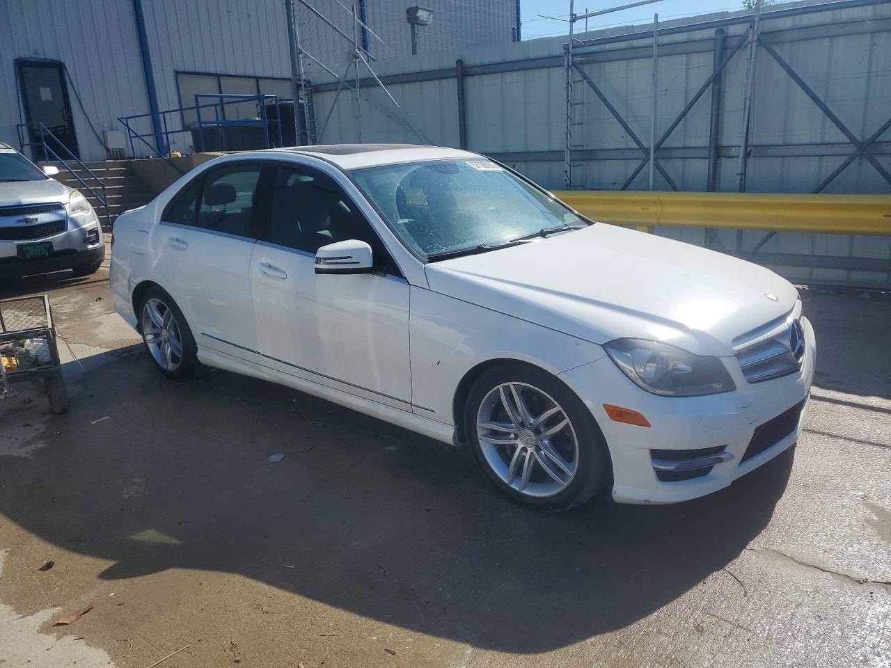 2013 Mercedes-Benz C 300 4Matic - Image 4