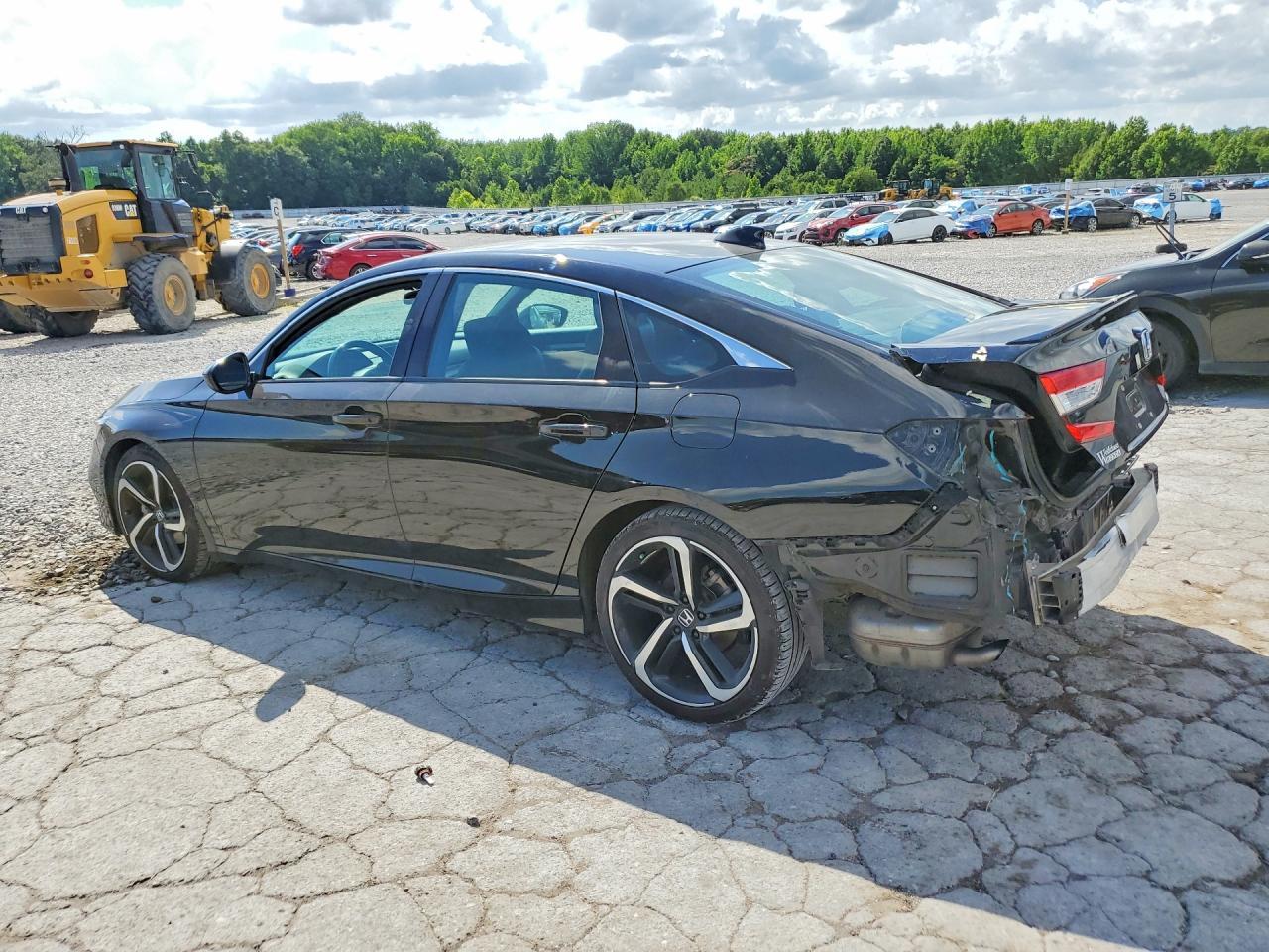 2022 Honda Accord Sport - Фото 2