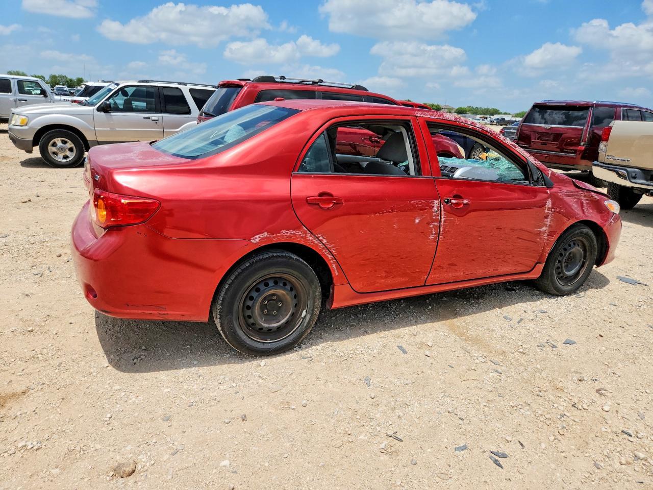 2010 Toyota Corolla Le - Фото 3