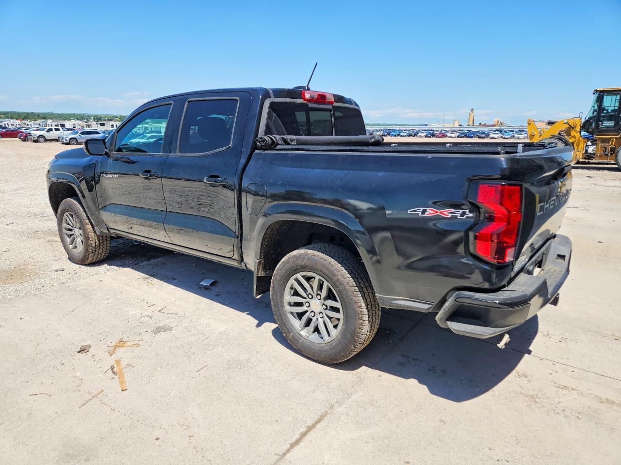 2024 Chevrolet Colorado Lt - Фото 2