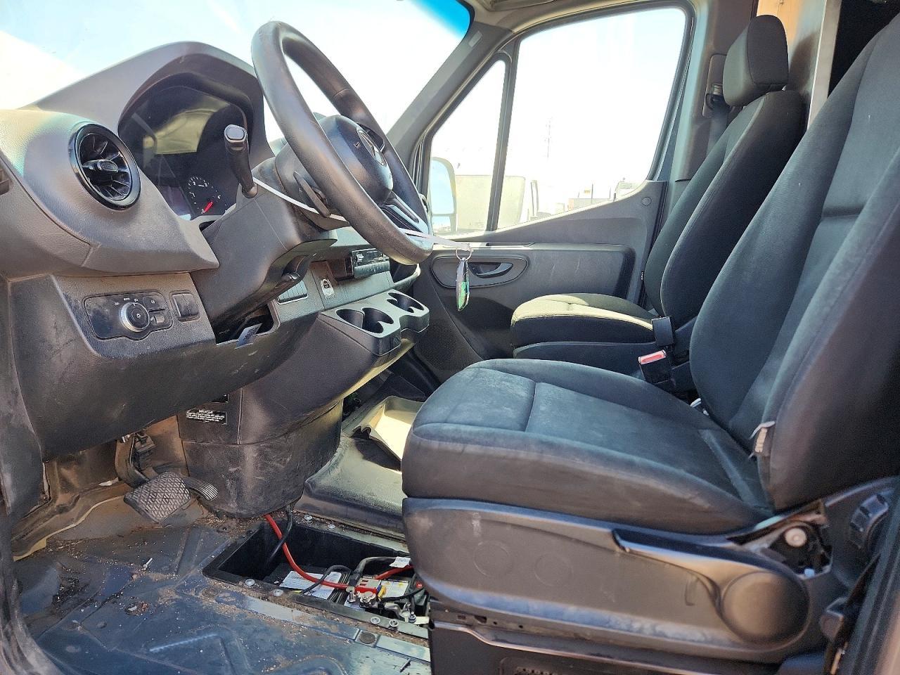 2019 Mercedes Benz Sprinter 2500 Delivery Van - Image 5