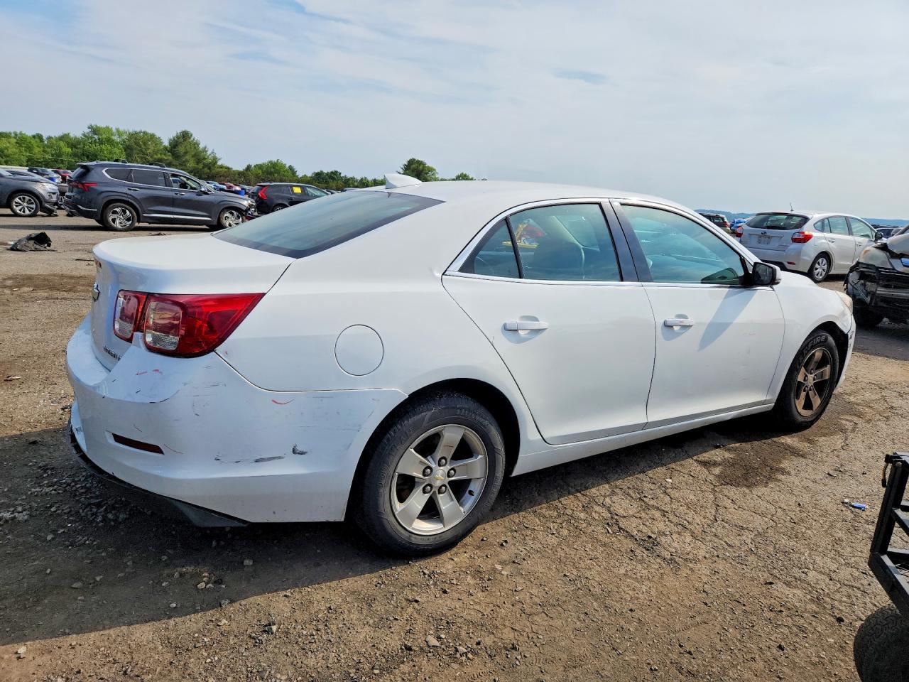 2016 Chevrolet Malibu Limited Lt - Image 3