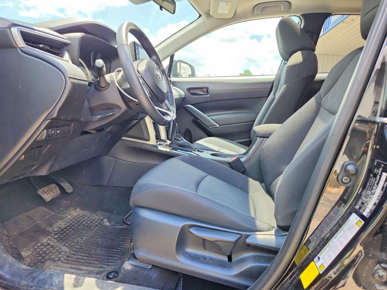 2022 Toyota Corolla Cross Le - Фото 7