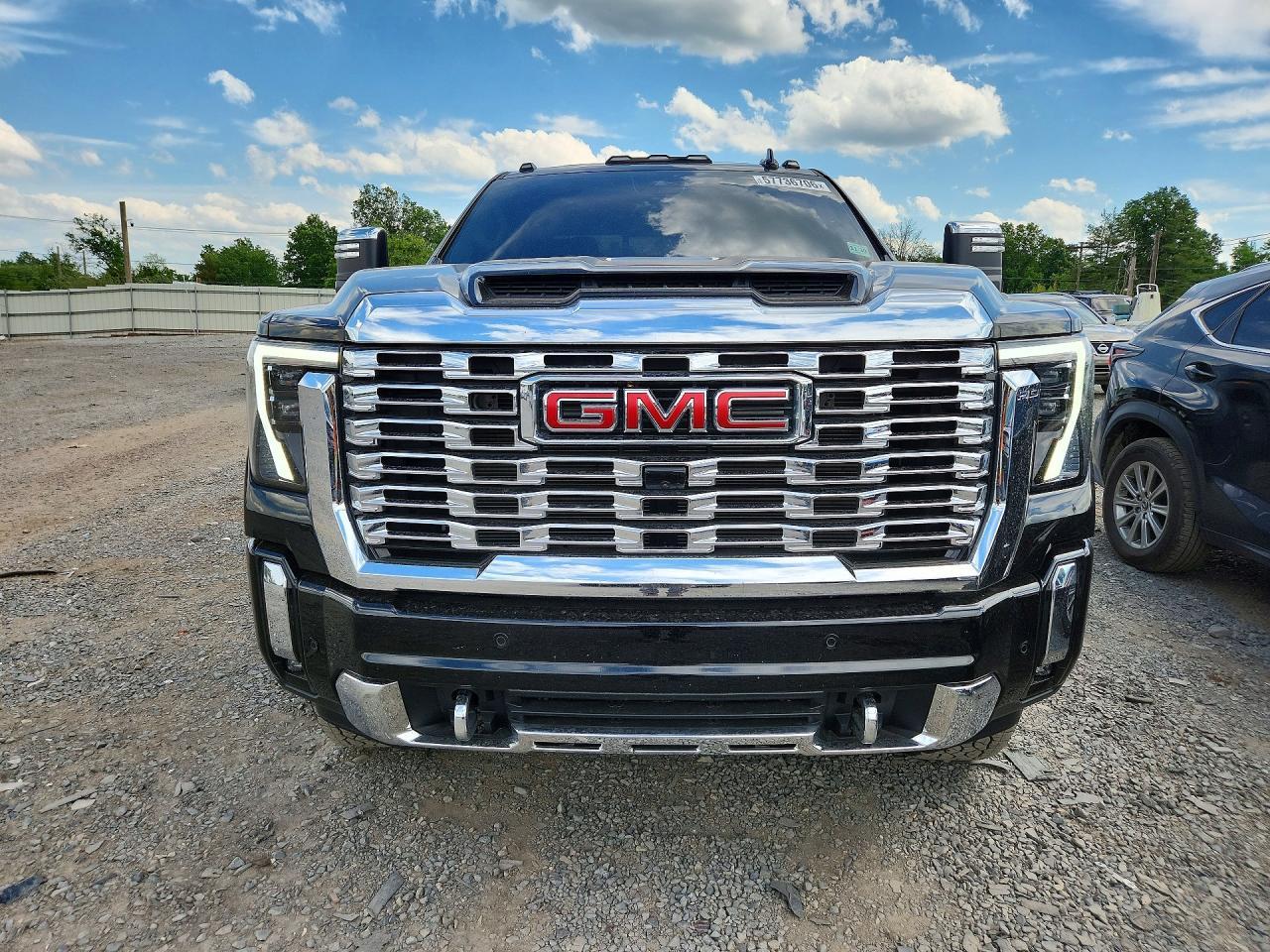2026 GMC Sierra K2500 Denali - Image 5