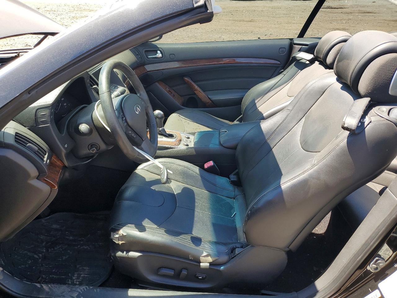 2015 Infiniti Q60 Convertible Base - Image 7