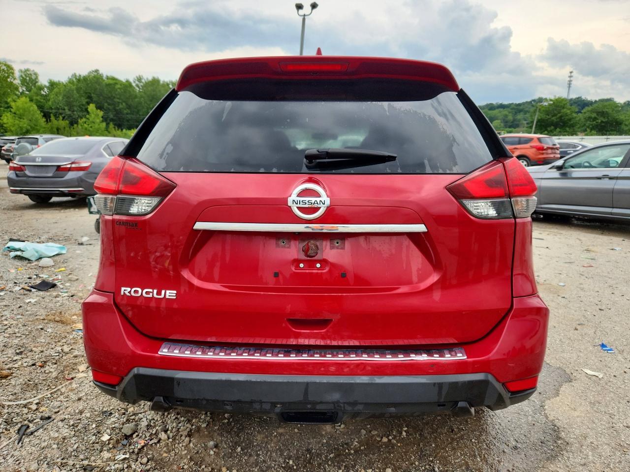 2017 Nissan Rogue S - Image 6