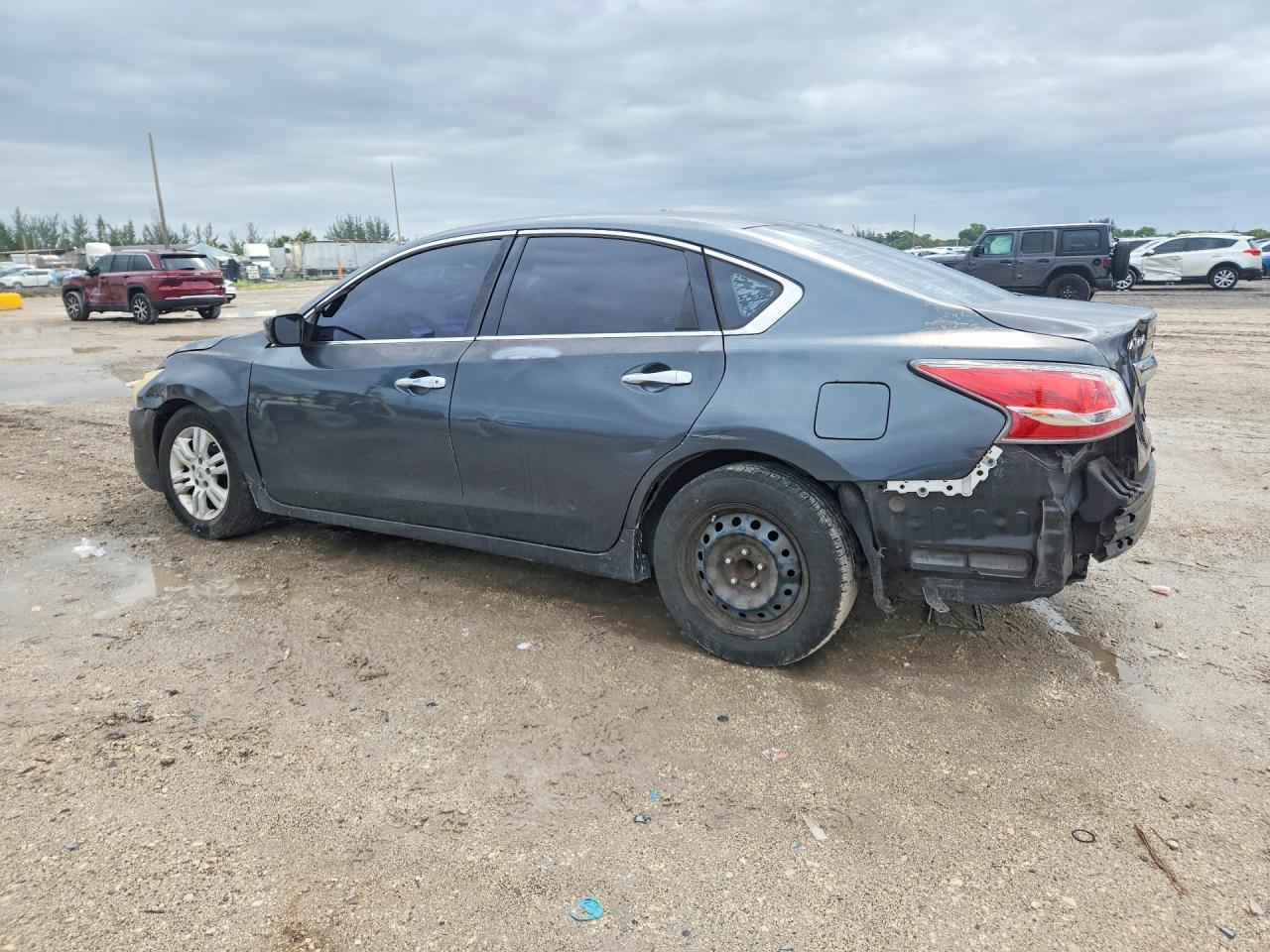 2014 Nissan Altima 2.5 S - Фото 2