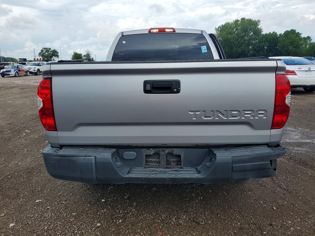 2015 Toyota Tundra Sr - Image 6