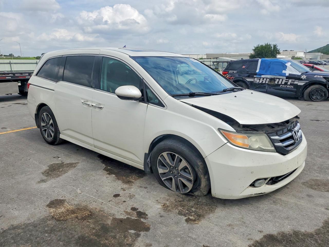 2016 Honda Odyssey Touring - Фото 4