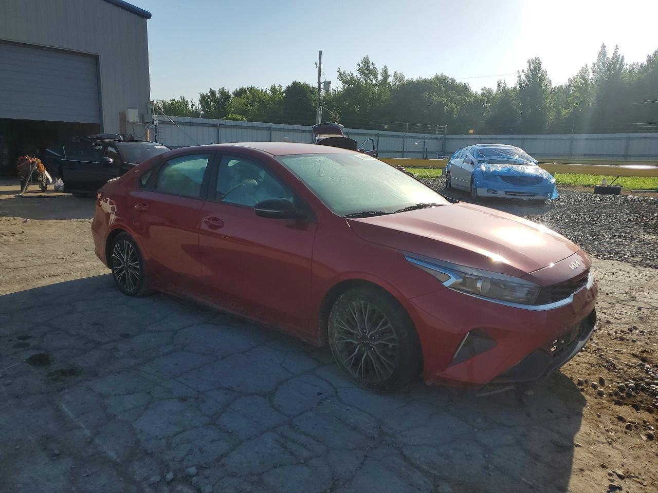2024 Kia Forte Gt Line - Фото 4