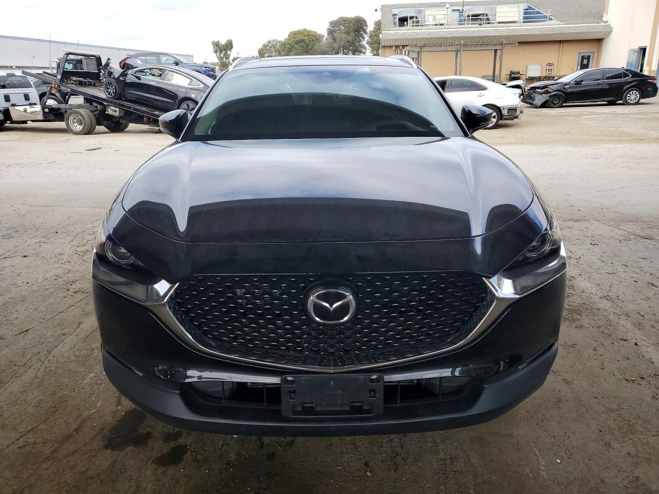 2022 Mazda Cx-30 Premium - Image 5