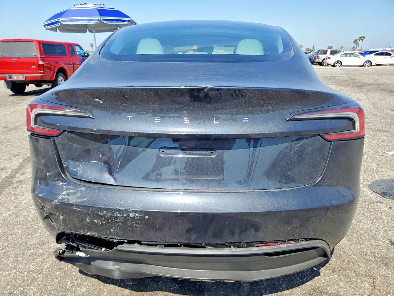 2025 Tesla Model 3 - Image 6