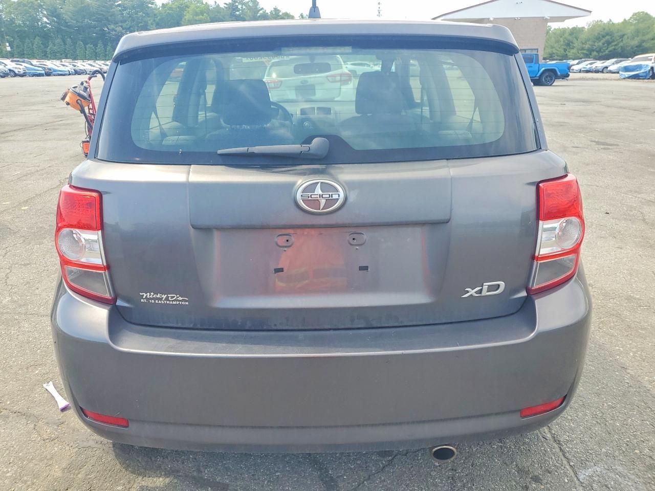2010 Scion Xd Base - Фото 6