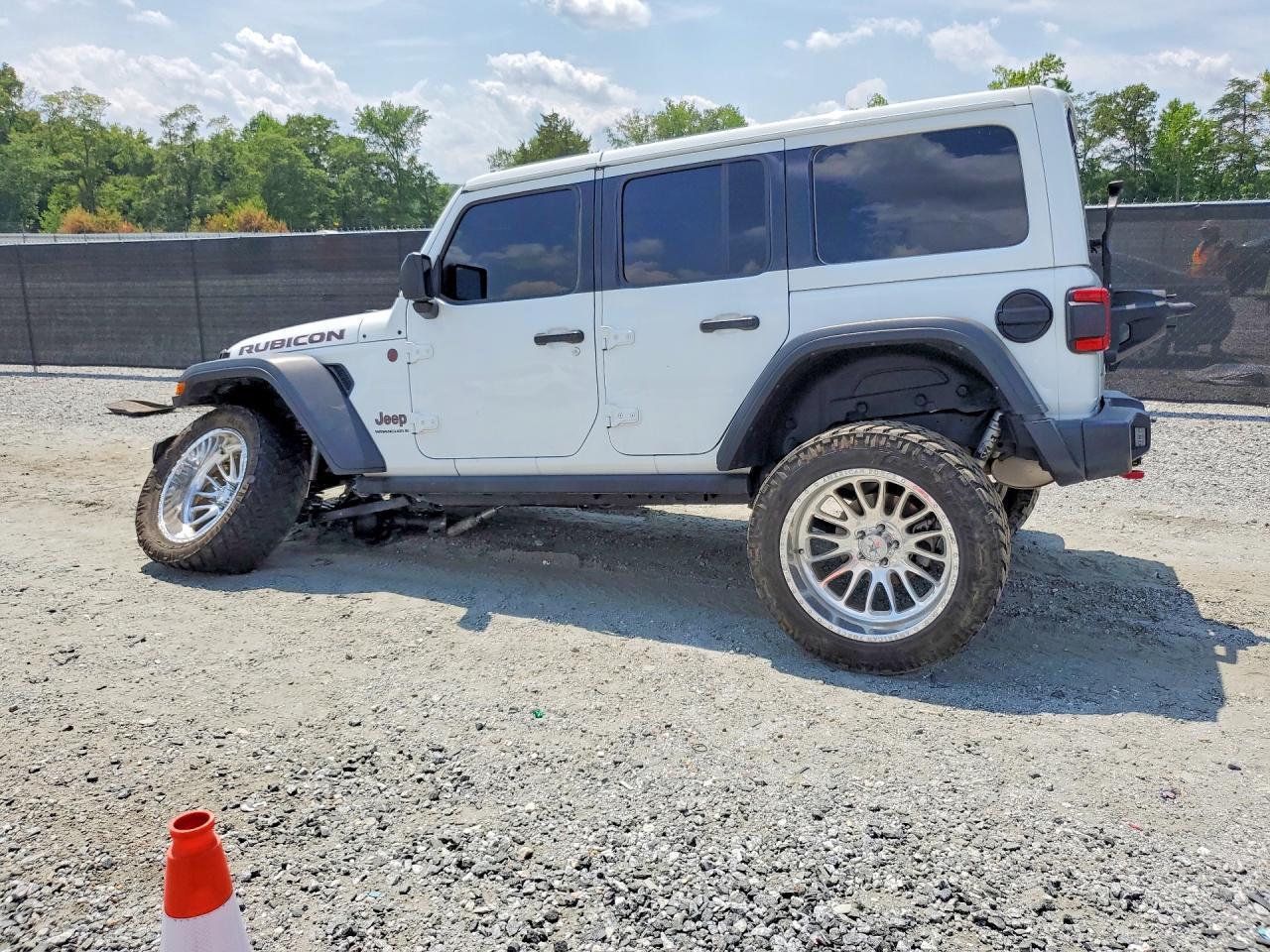 2024 Jeep Wrangler Rubicon - Фото 2