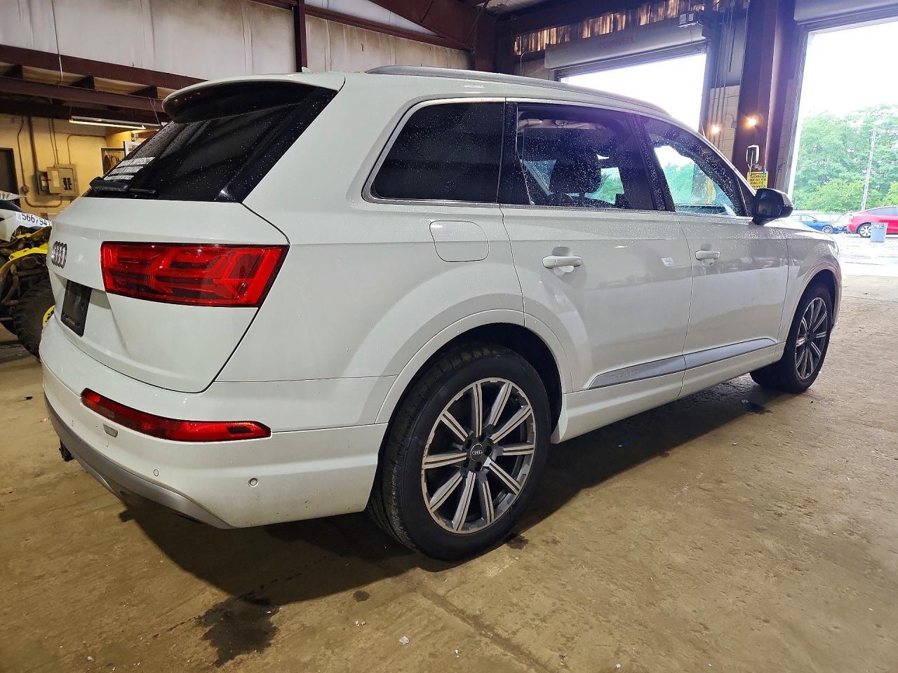 2019 Audi Q7 Premium Plus - Фото 3