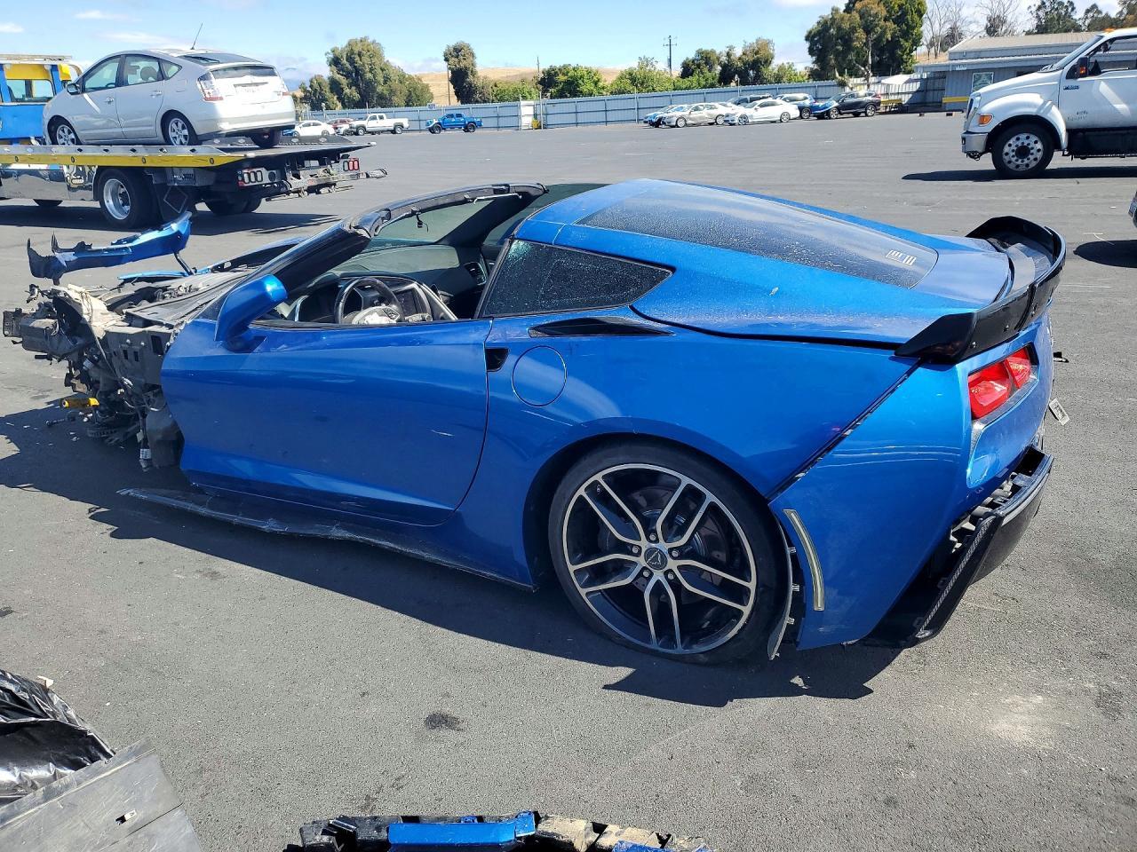 2015 Chevrolet Corvette Stingray Z51 3Lt - Фото 2