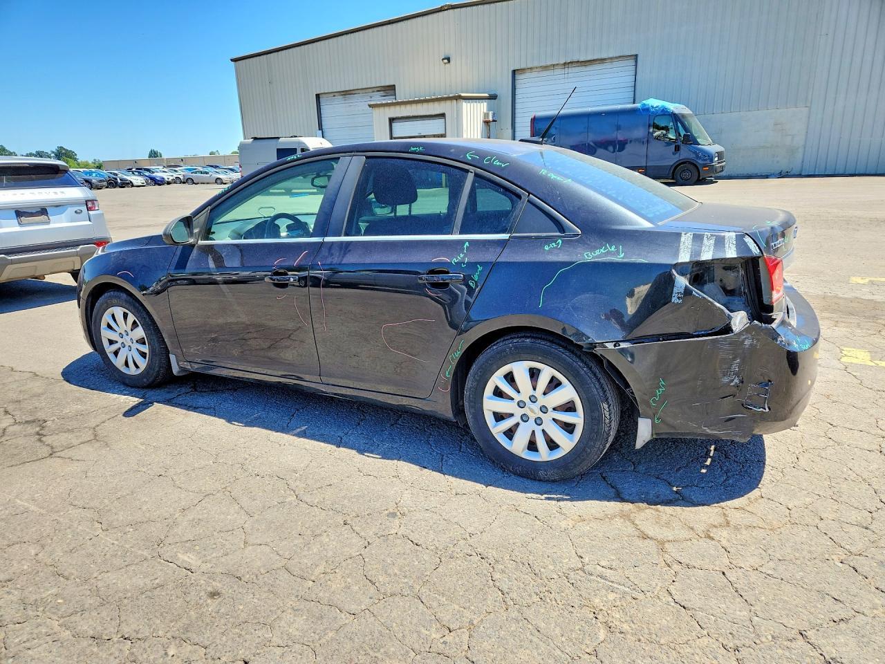 2011 Chevrolet Cruze Ls - Image 2