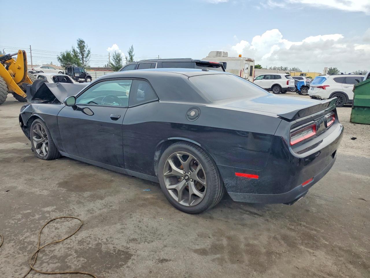 2015 Dodge Challenger Sxt - Фото 2