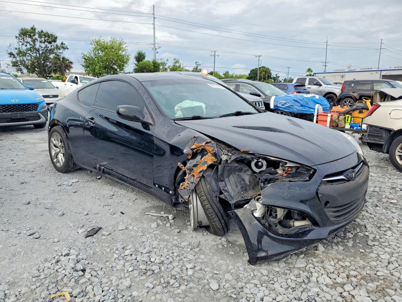 2013 Hyundai Genesis Coupe 2.0T - Image 4