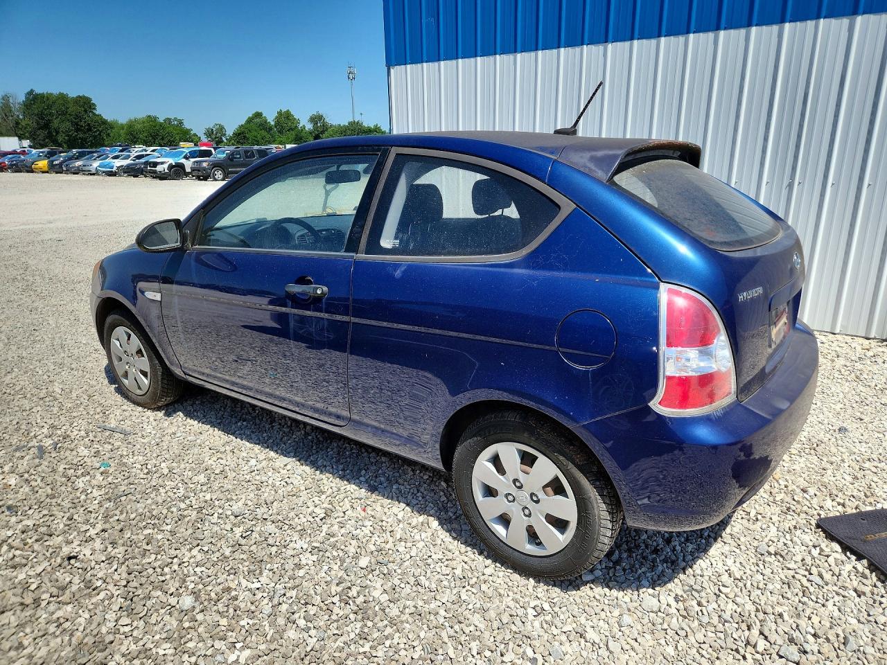 2009 Hyundai Accent Gs - Image 2