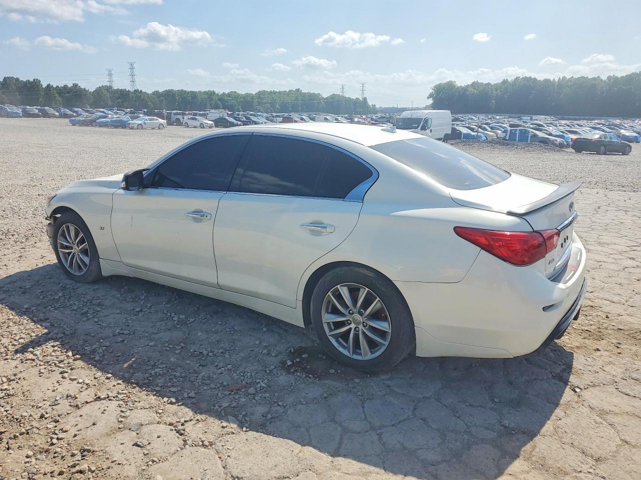 2015 Infiniti Q50 Base - Фото 2