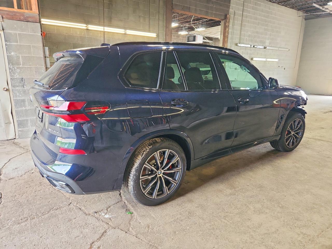 2026 BMW X5 xDrive50E - Image 3