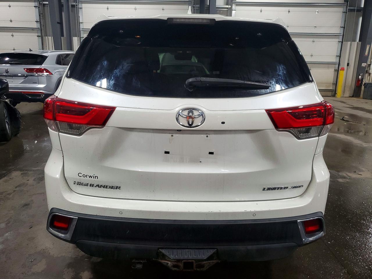 2018 Toyota Highlander Limited Platinum - Фото 6