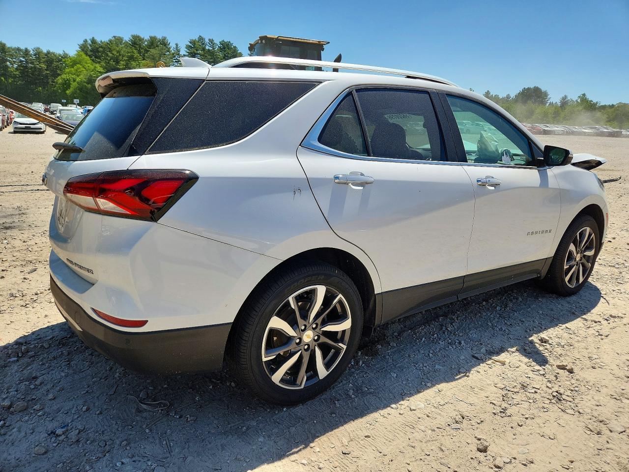 2022 Chevrolet Equinox Premier - Фото 3