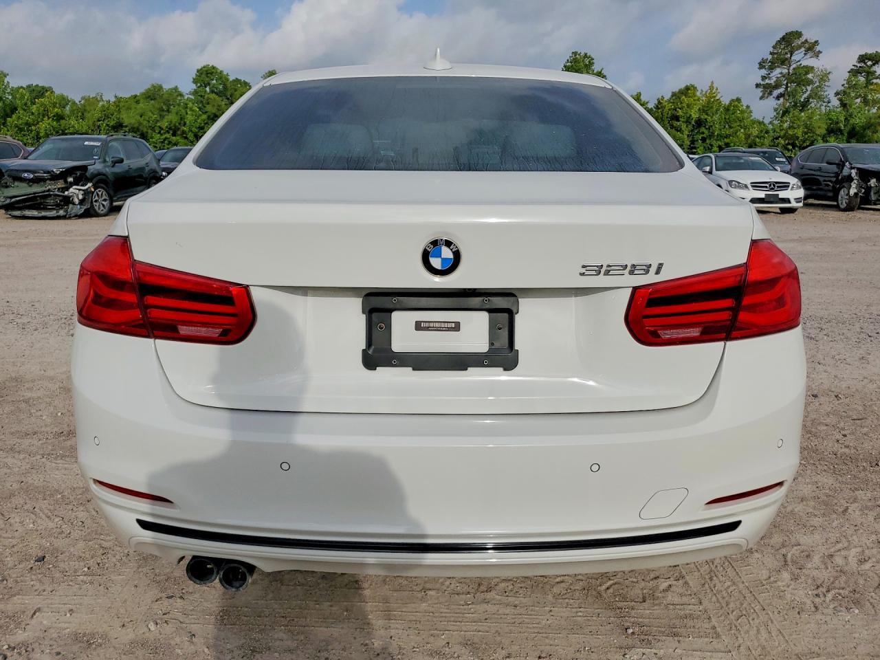 2016 BMW 328 I Sulev - Image 6