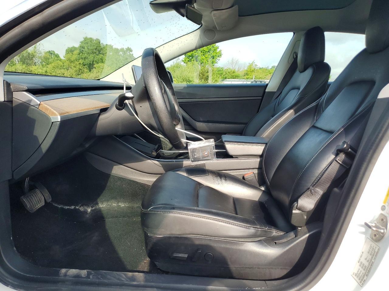 2020 Tesla Model 3 - Фото 7