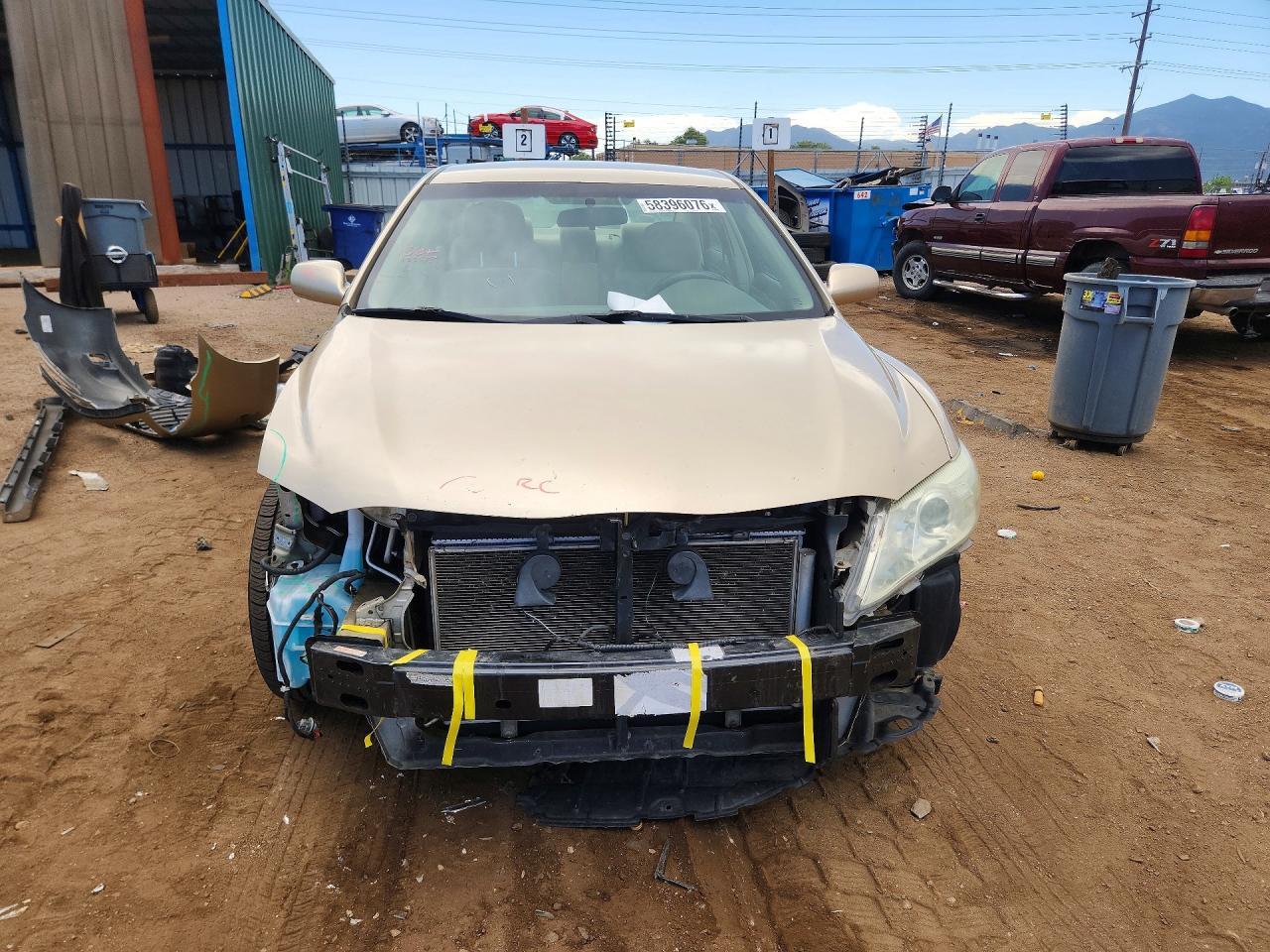 2011 Toyota Camry Le - Фото 5