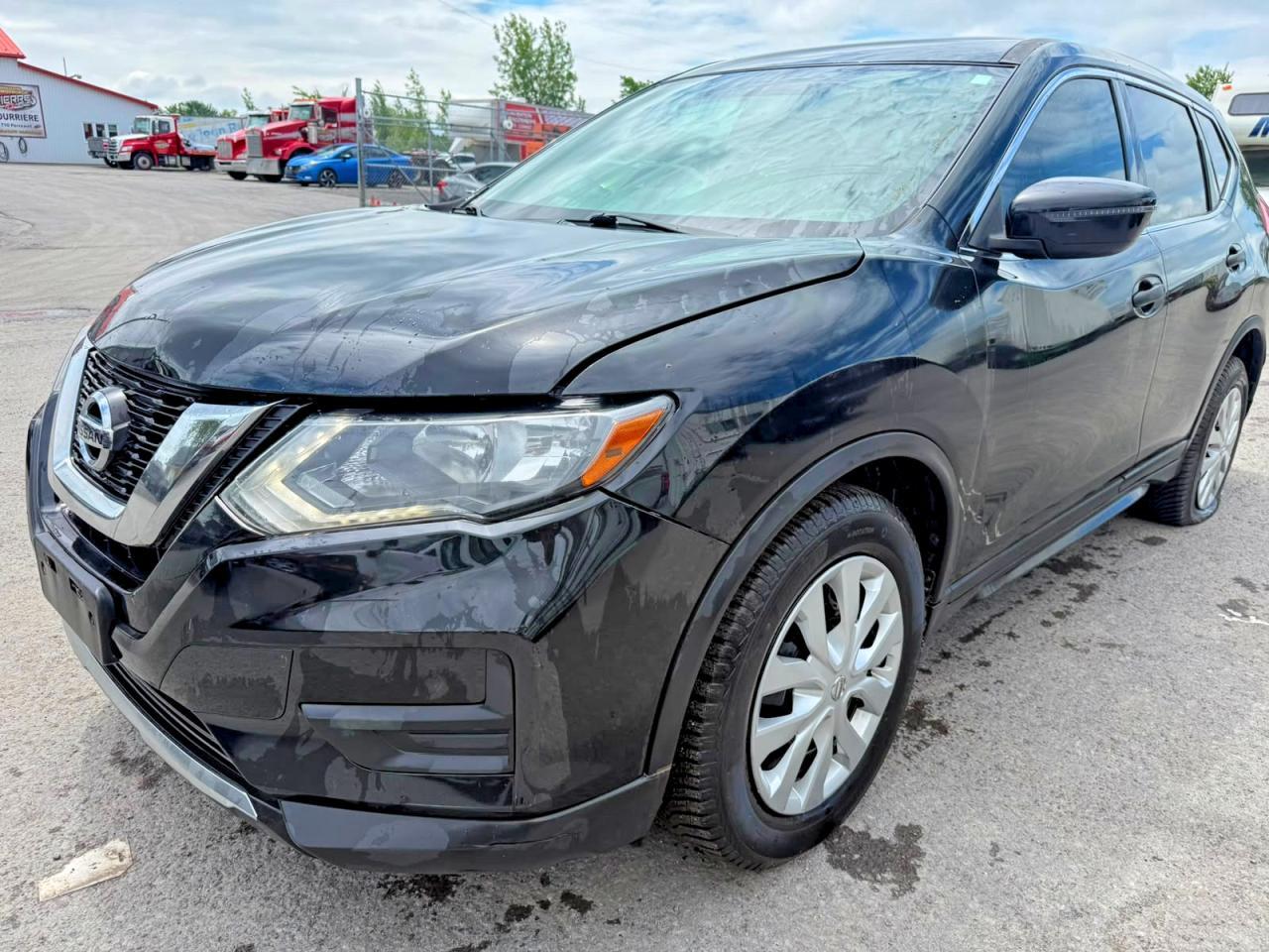 2017 Nissan Rogue S - Image 2