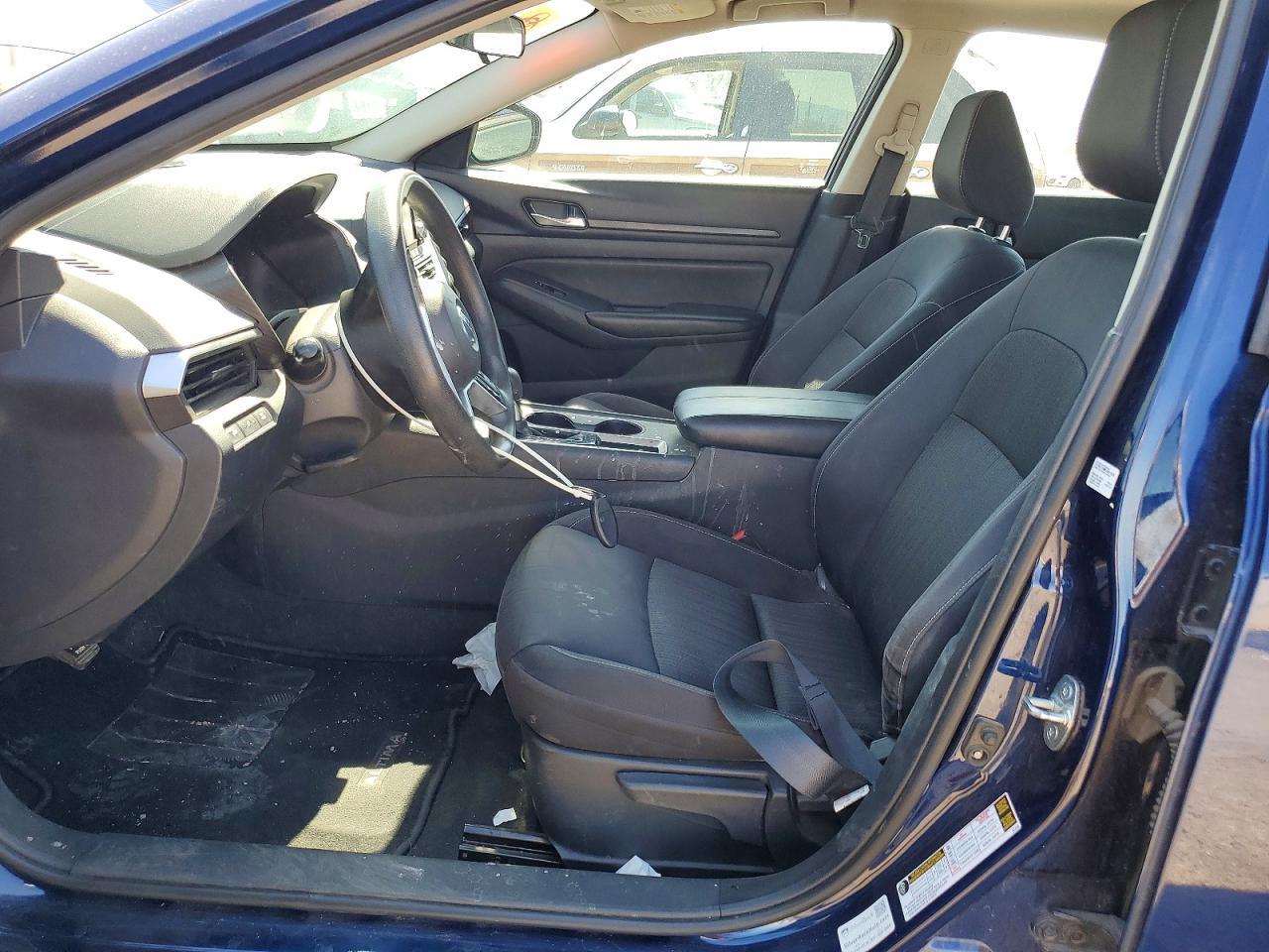 2022 Nissan Altima S - Image 7