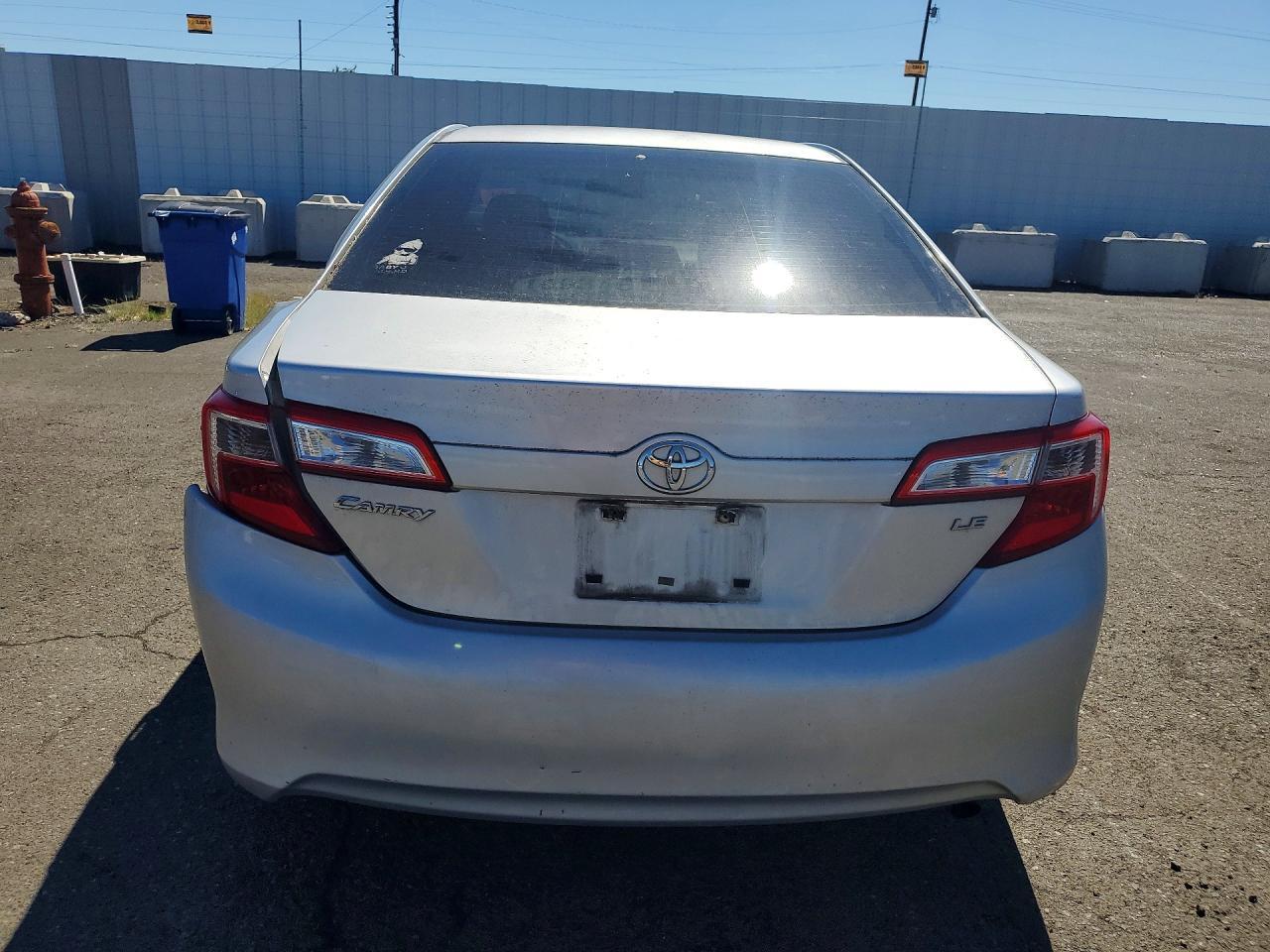 2013 Toyota Camry Le - Image 6