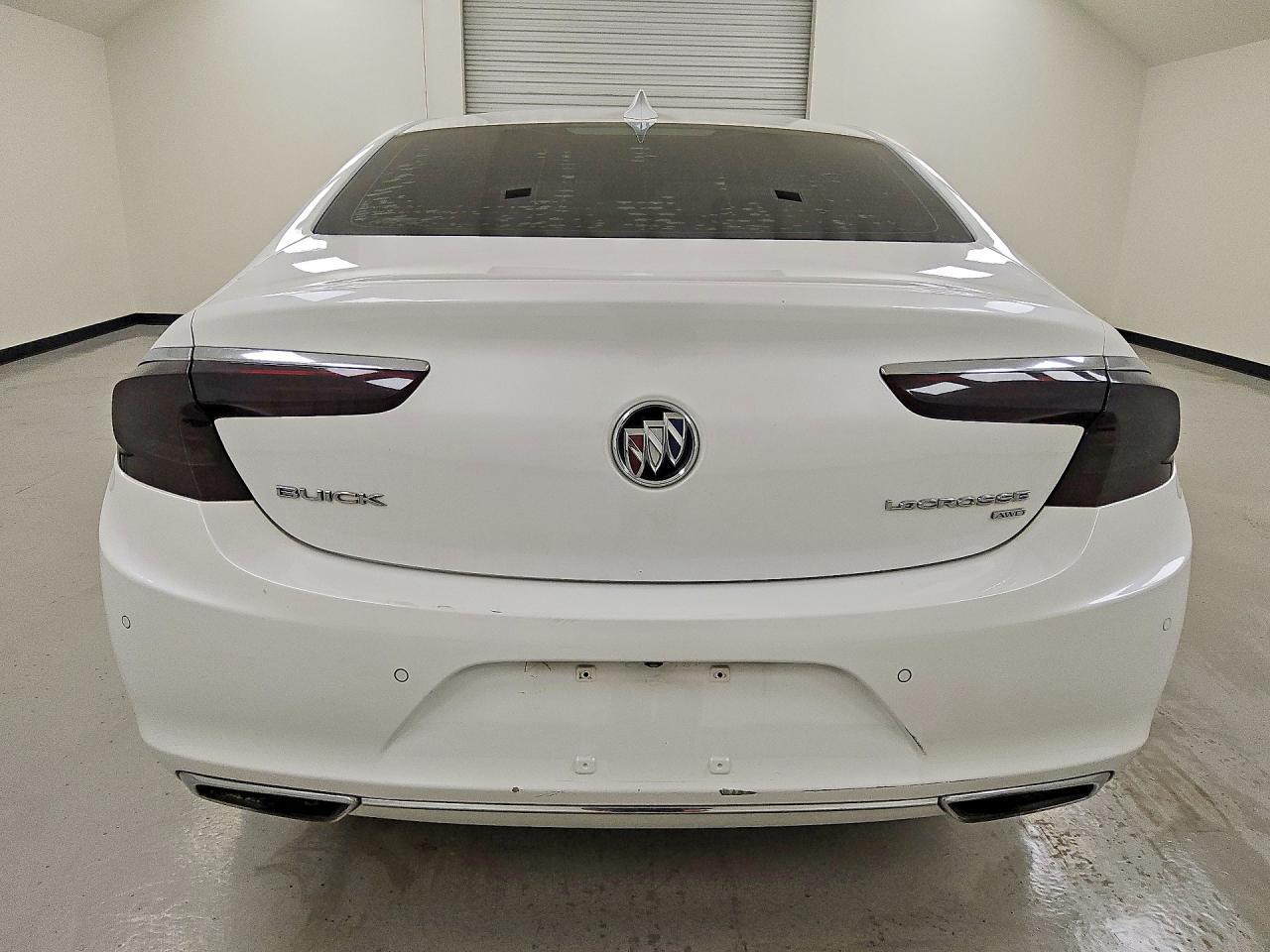2017 Buick Lacrosse Premium - Image 6