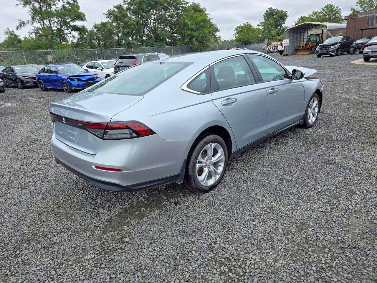 2025 Honda Accord Lx - Image 4