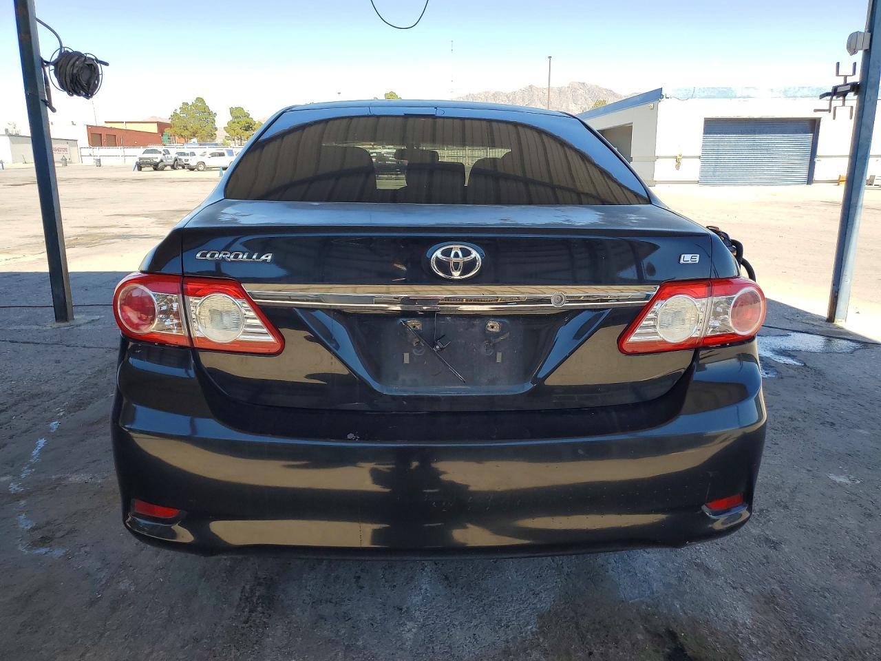 2013 Toyota Corolla Le - Image 6