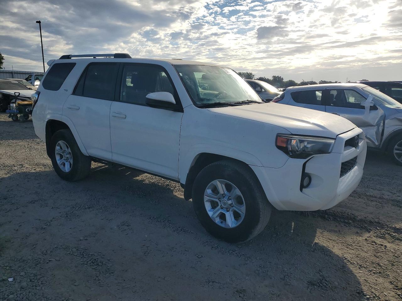 2019 Toyota 4Runner Sr5 - Фото 4